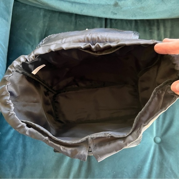 FRIDA KAHLO CARICATURE PORTRAIT LARGE BACKPACK NWOT - Picture 5 of 6